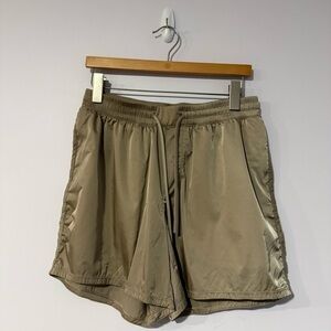 Lululemon Satin Nylon Short 5" Sheer Oak Size Medium